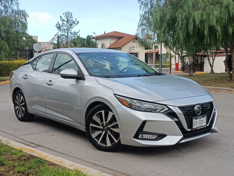 Nissan Sentra • 2020 • 43,000 km 3