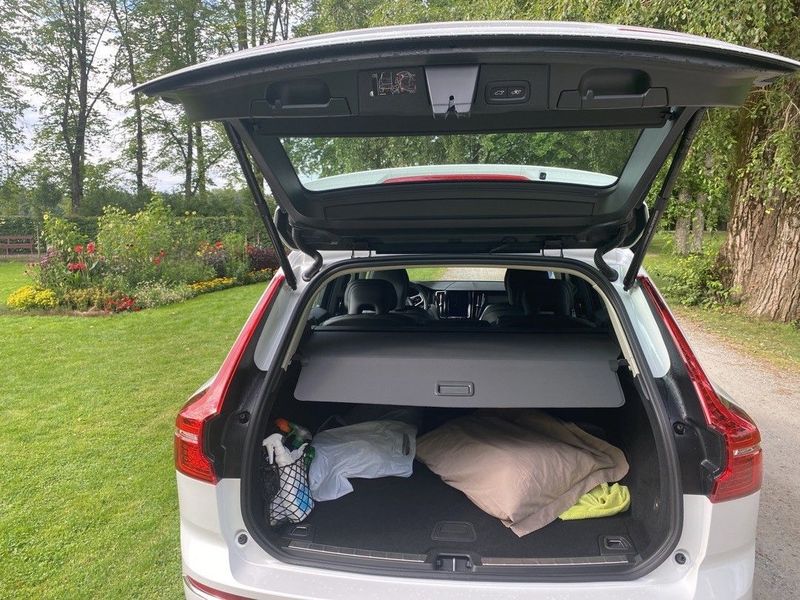 Volvo XC60 • 2019 • 33,000 km 10