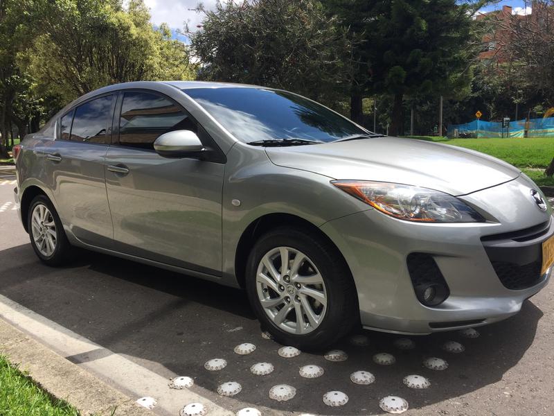 Mazda 3 • 2014 • 54,000 km 3