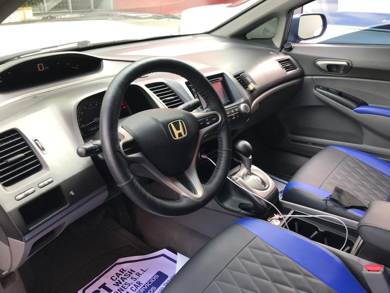 Honda Civic • 2009 • 80,000 km 8