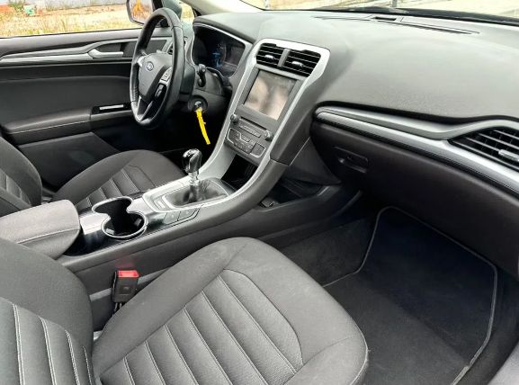 Ford Mondeo • 2016 • 150,000 km 4