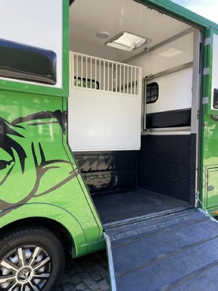 Renault Master • 2019 • 198,000 km 6