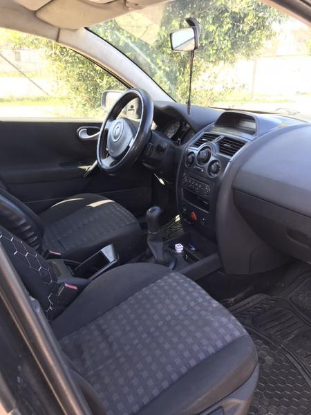 Renault Mégane • 2009 • 207,000 km 4