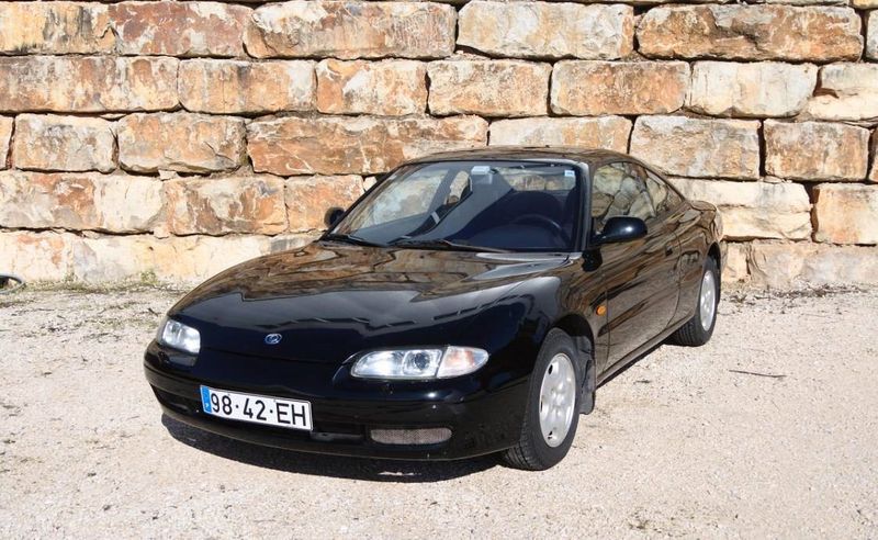 Mazda MX-6 • 1994 • 190,000 km 1