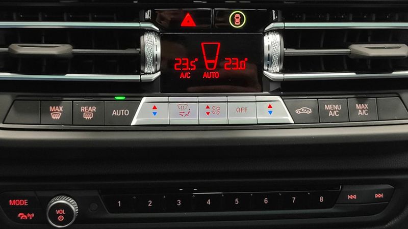 BMW 1 Series • 2024 • 3,264 km 48