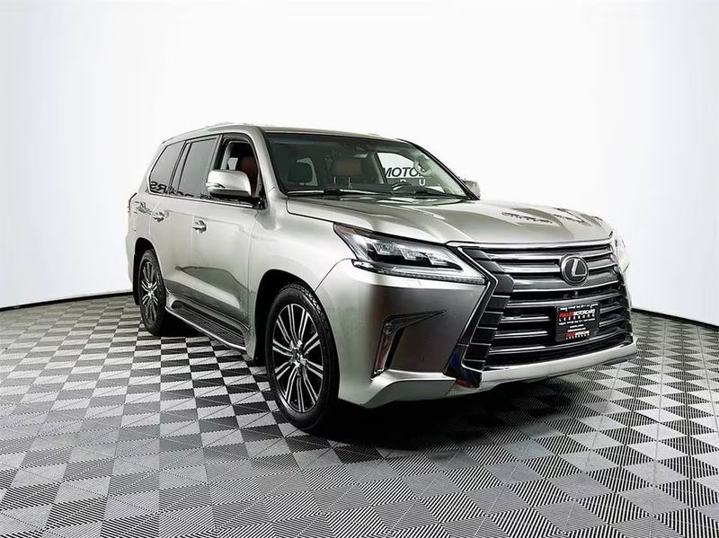Lexus LX • 2020 • 37,380 km 1