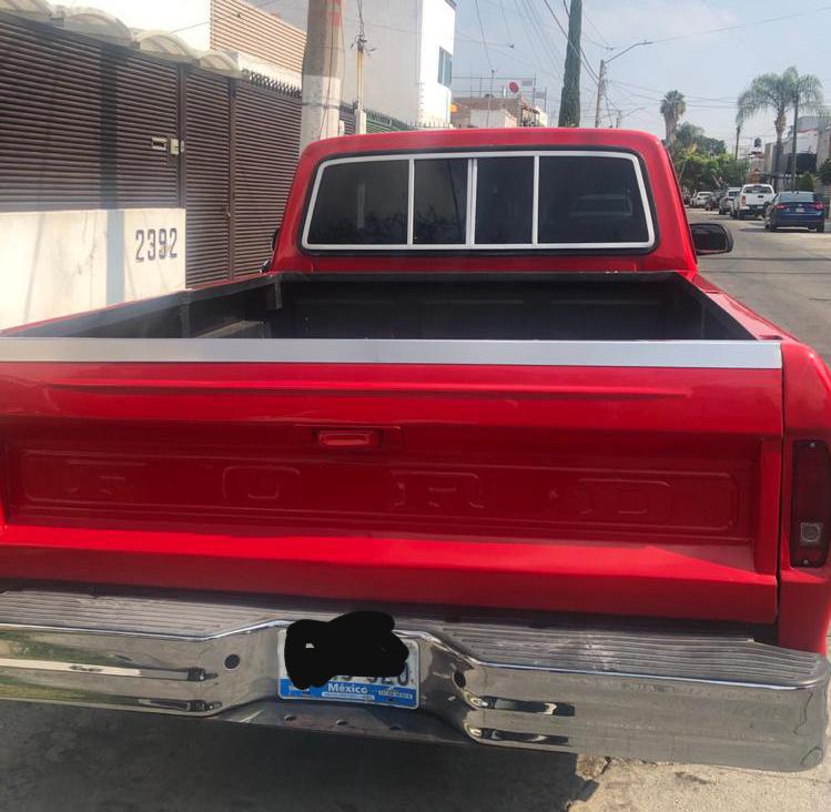 Ford F-150 • 1977 • 92,855 km 9