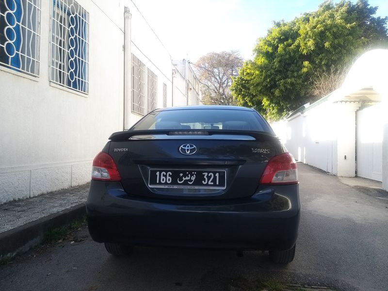 Toyota Yaris • 2013 • 175,000 km 11