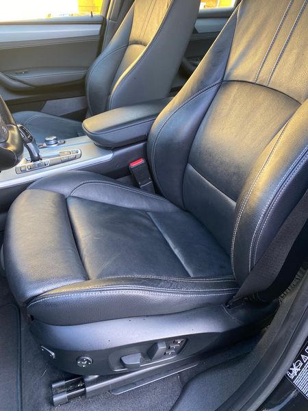 BMW X3 • 2012 • 224,000 km 4