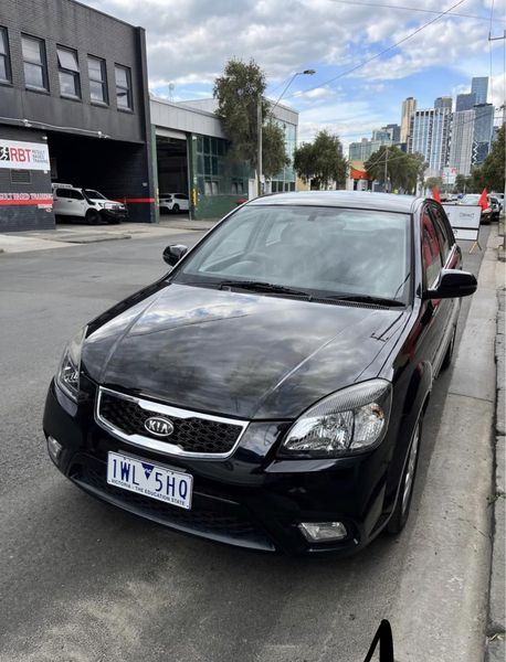 Kia Rio • 2010 • 153,000 km 2