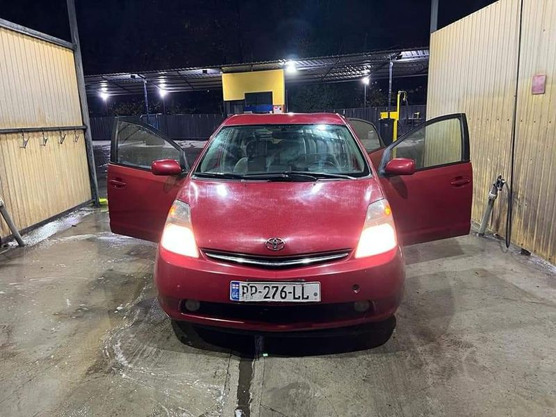 Toyota Prius • 2008 • 350,000 km 10