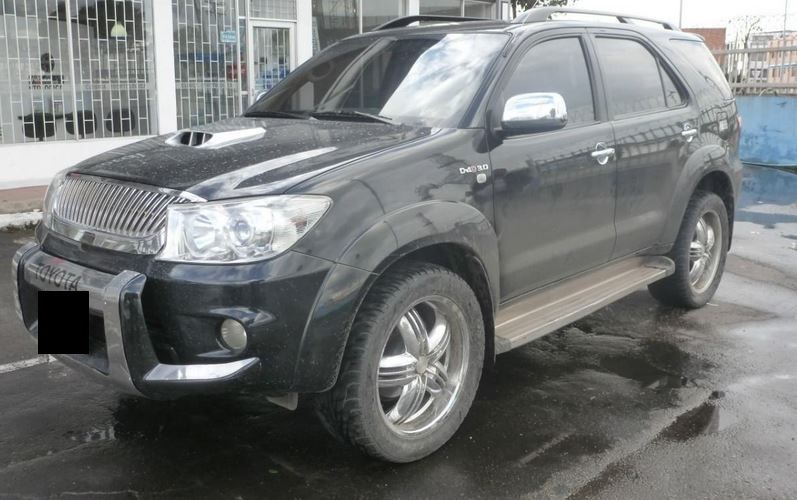 Toyota Fortuner • 2010 • 160,000 km 1