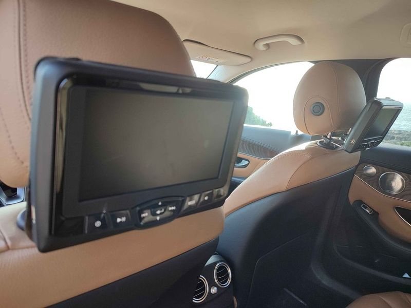 Mercedes-Benz C-Class • 2015 • 120,000 km 4