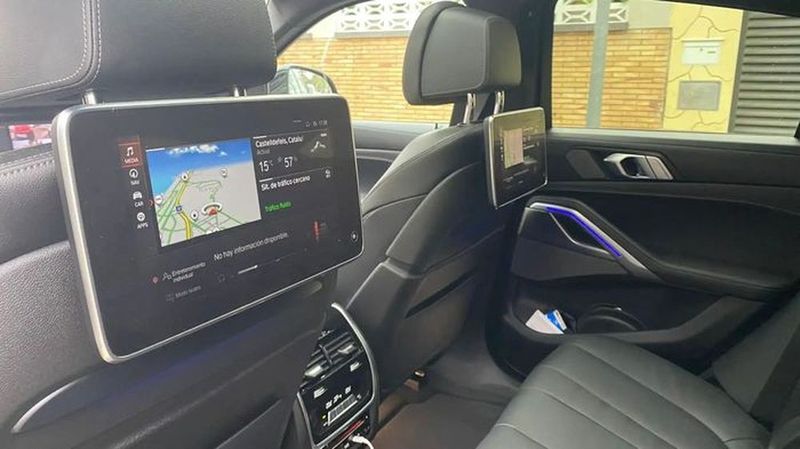 BMW X6 • 2020 • 30,000 km 4