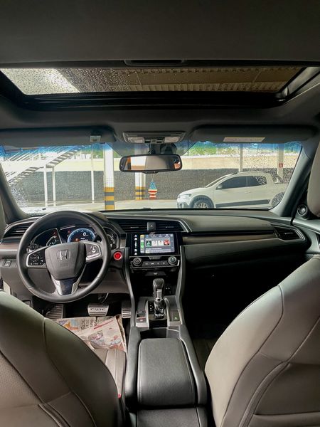 Honda Civic • 2020 • 90,000 km 11