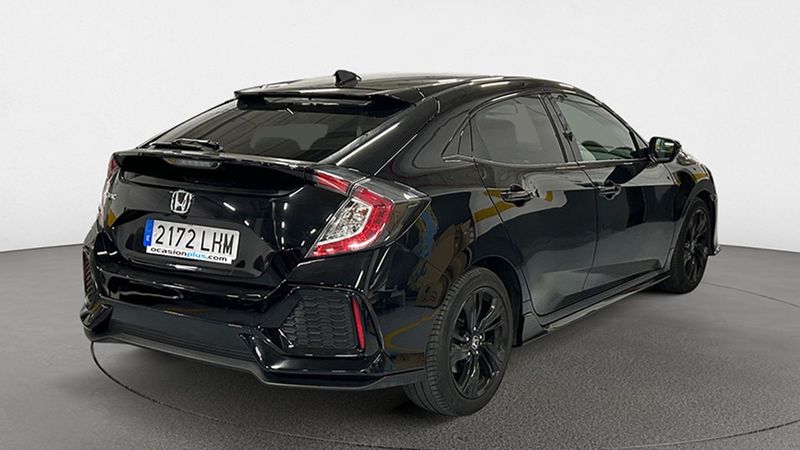 Honda Civic • 2020 • 44,533 km 3