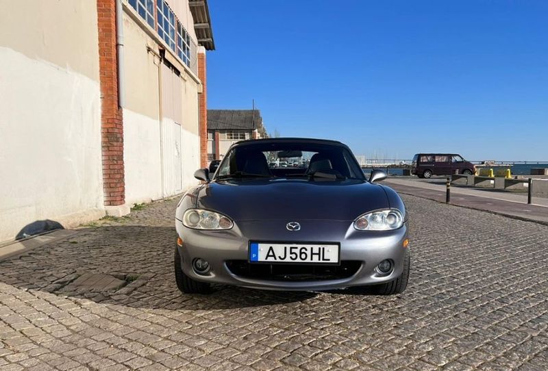 Mazda MX-5 • 2006 • 141,000 km 3