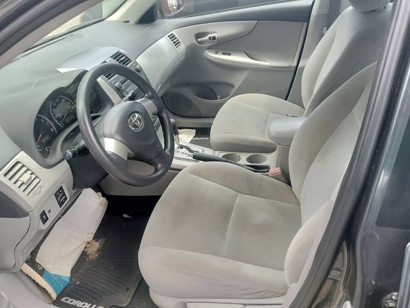 Toyota Corolla • 2012 • 32 km 3