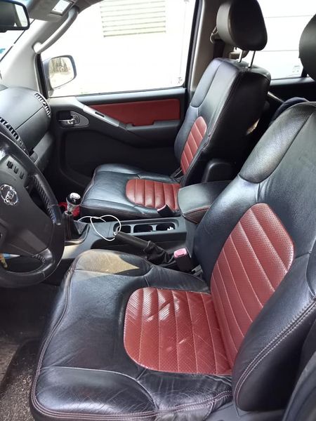 Nissan Navara • 2007 • 97,000 km 4