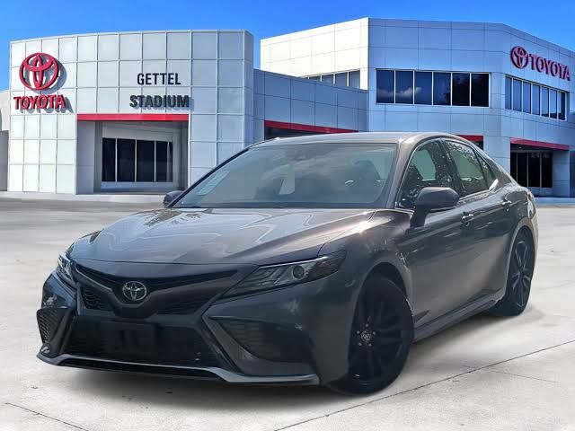 Toyota Camry Hybrid • 2023 • 32,012 km 1