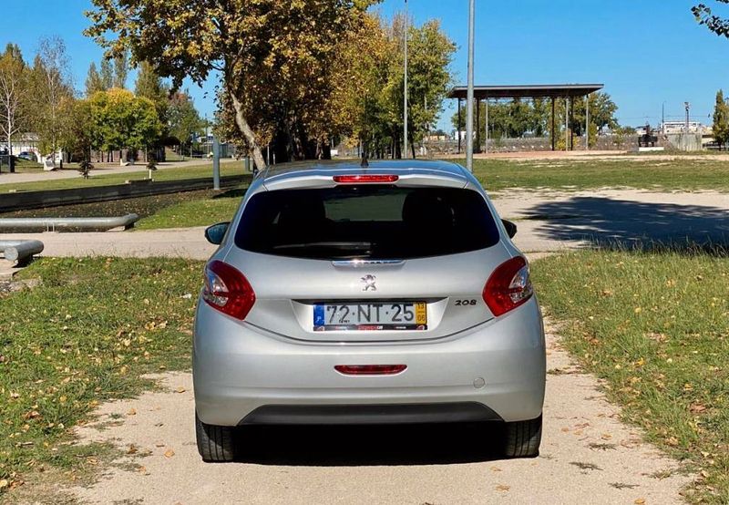 Peugeot 207 • 2013 • 129,999 km 5