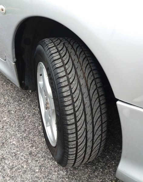 Peugeot 206 • 2005 • 299,999 km 2