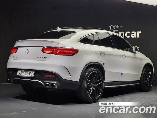 Mercedes-Benz GLE • 2018 • 102 km 1