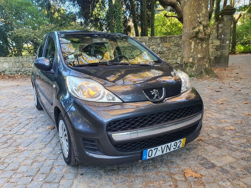 Peugeot 107 • 2011 • 85,515 km 1