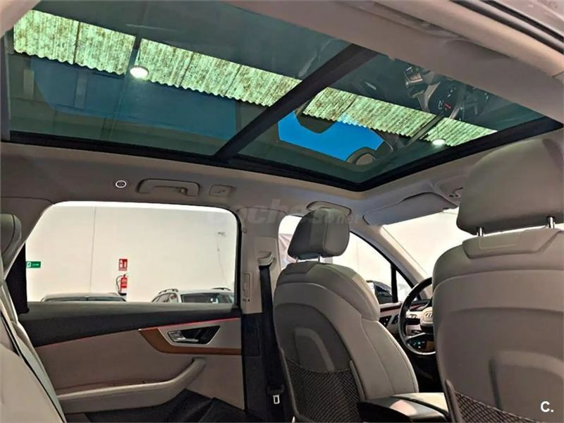 Audi Q7 • 2017 • 97,800 km 9