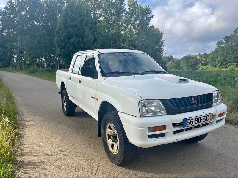 Mitsubishi L200 Pick up • 2001 • 381,000 km 3