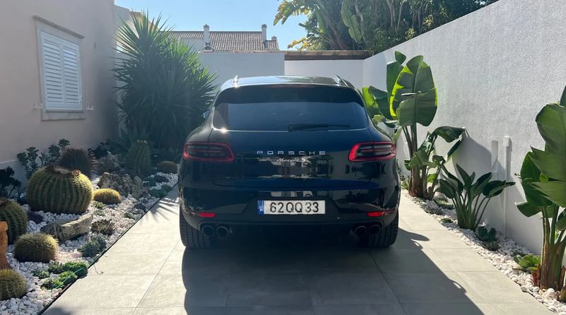 Porsche Macan • 2015 • 157,000 km 1