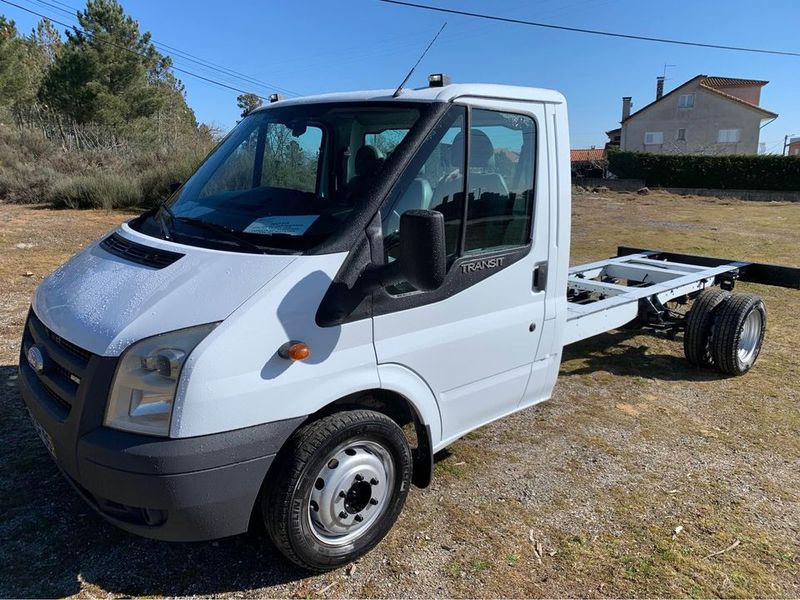 Ford Transit Van 350 • 2007 • 203,000 km 1
