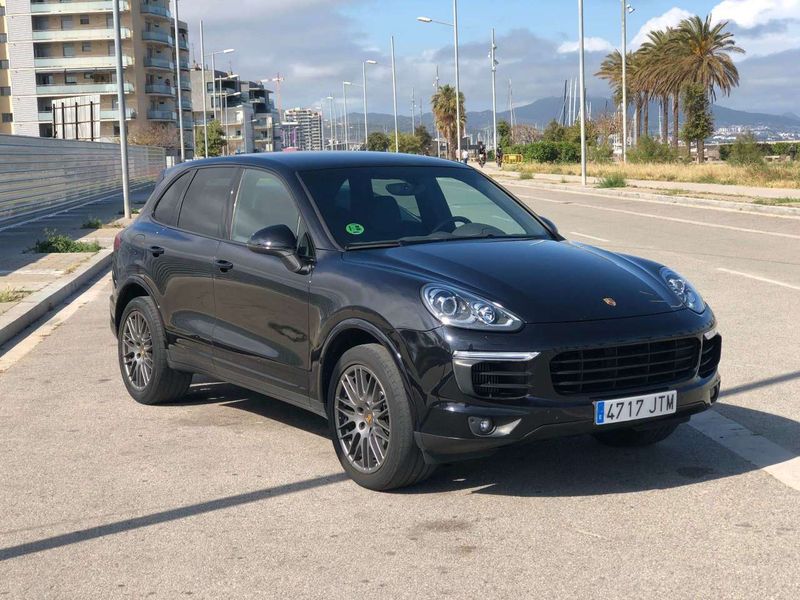 Porsche Cayenne • 2016 • 157,000 km 3