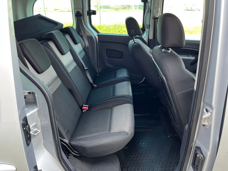 Renault Kangoo • 2018 • 57,000 km 4