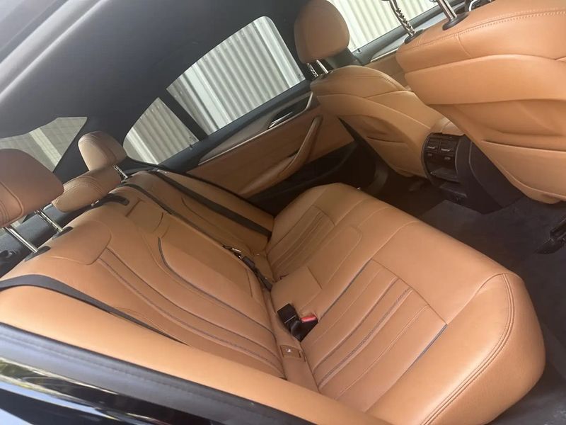 BMW 520D • 2018 • 148,000 km 10