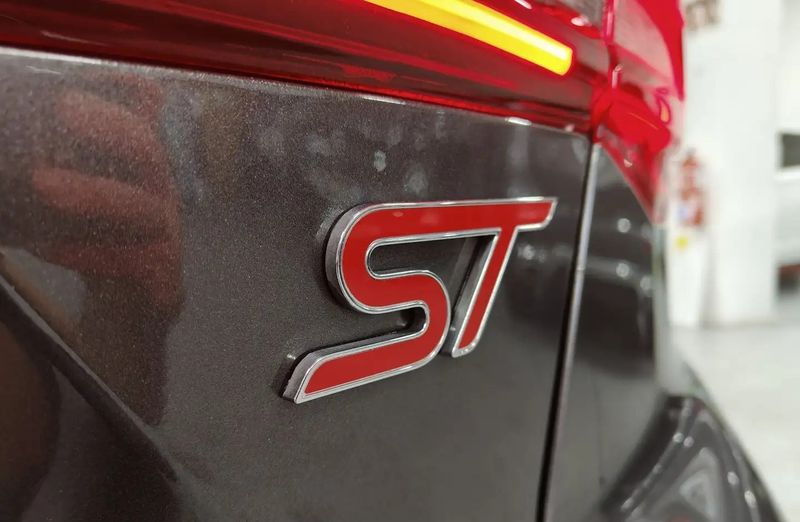 Ford Focus • 2023 • 32,223 km 5