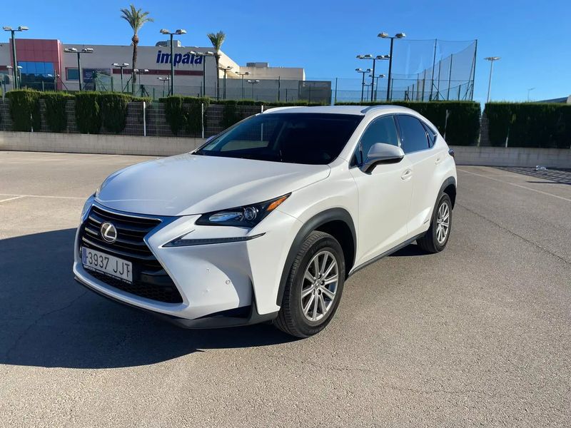 Lexus NX • 2015 • 175,000 km 1