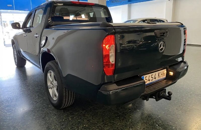 Mercedes-Benz 210 kombi • 2018 • 115,000 km 6
