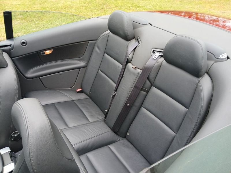 Volvo C70 • 2011 • 183,000 km 1