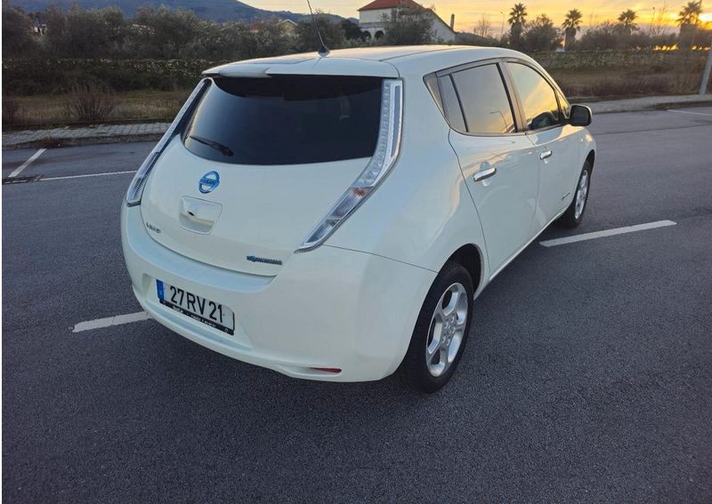 Nissan Laurel • 2016 • 80,000 km 7