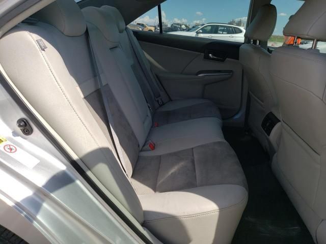 Toyota Camry Hybrid • 2012 • 12 km 7