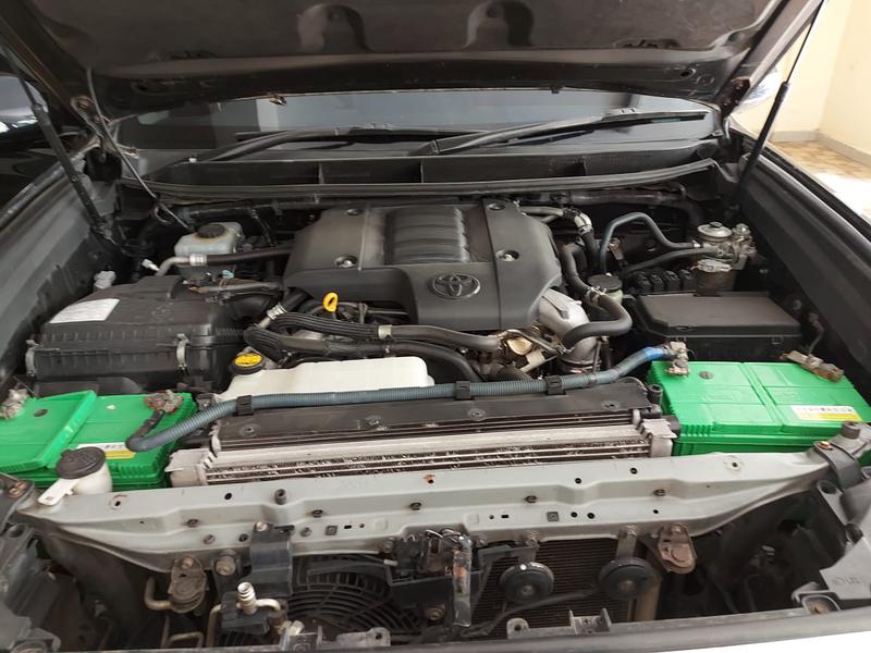 Toyota Land Cruiser • 2014 • 60,000 km 11