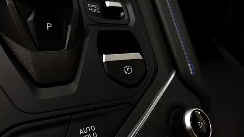 Kia Niro • 2023 • 56,234 km 38