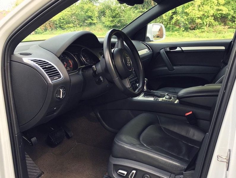 Audi Q7 • 2014 • 208,800 km 2