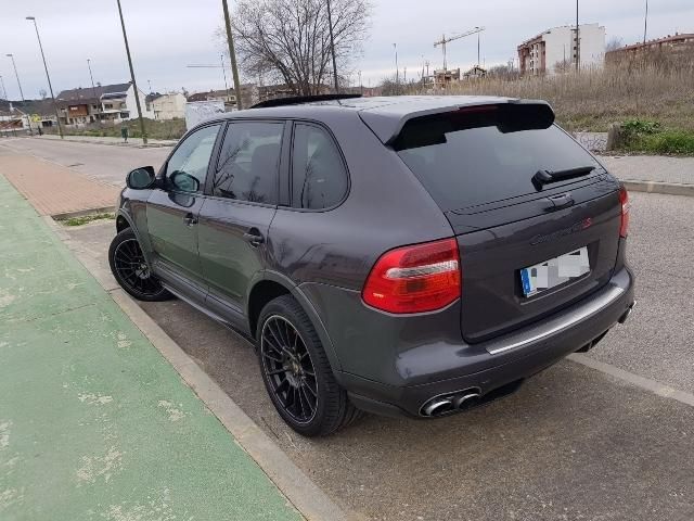 Porsche Cayenne • 2010 • 226,000 km 6