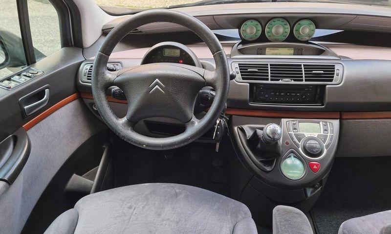 Citroën C8 • 2005 • 200,000 km 7