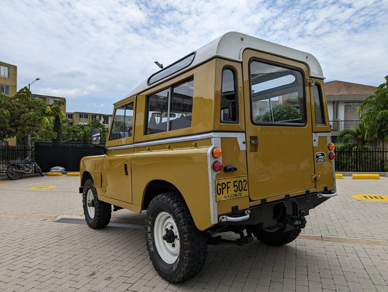 Land Rover 109 • 1979 • 39,936 mi 3