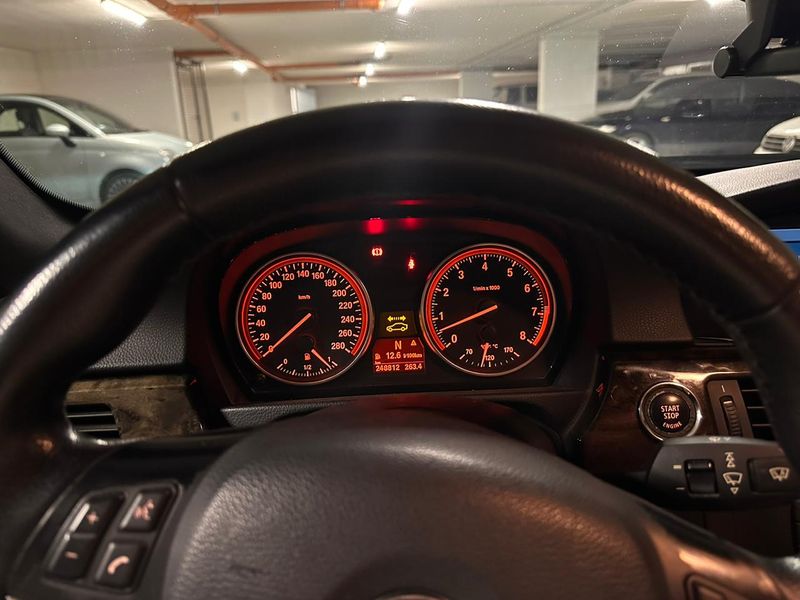 BMW 3 Series • 2009 • 250,000 km 10