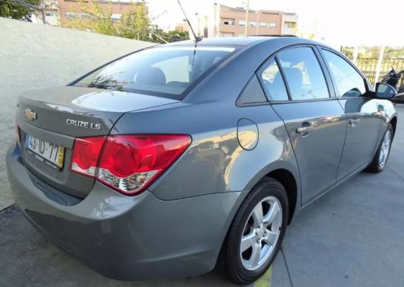 Chevrolet Cruze • 2009 • 95,764 km 2