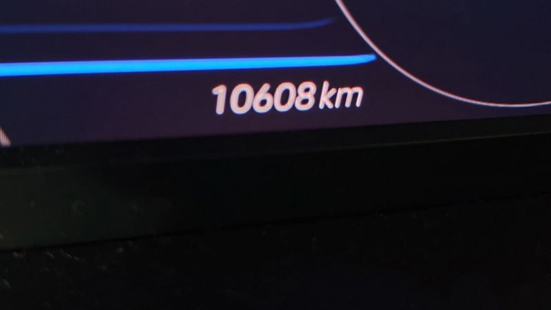 Volkswagen Tiguan • 2024 • 10,608 km 8